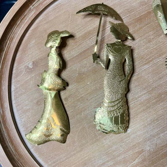 Set of 2 Vtg Home Interiors Victorian Ladies Umbrella 3D Wall Hang Gold Metal - Picture 1 of 4